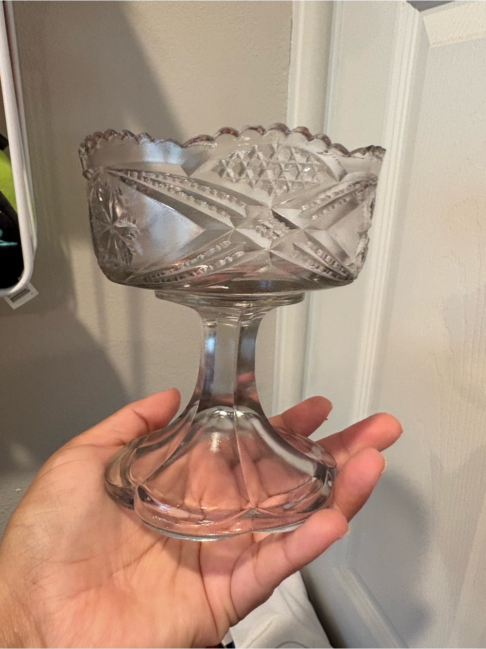 Vintage Early American Pattern Cut Glass Pedestal Compote Bowl - Picture 5 of 16